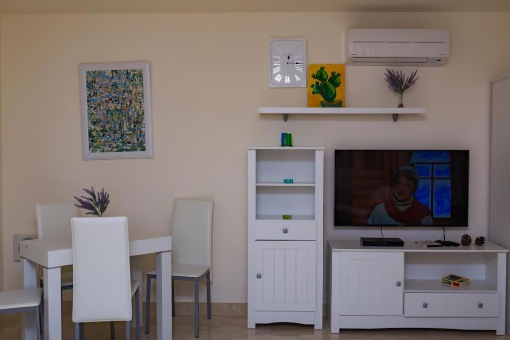2 Bedrooms Apartment In Magnolia Golf Resort, La Caleta Costa Adeje (Tenerife) Exterior foto